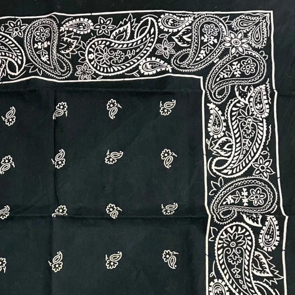 The Unbranded Brand please check
